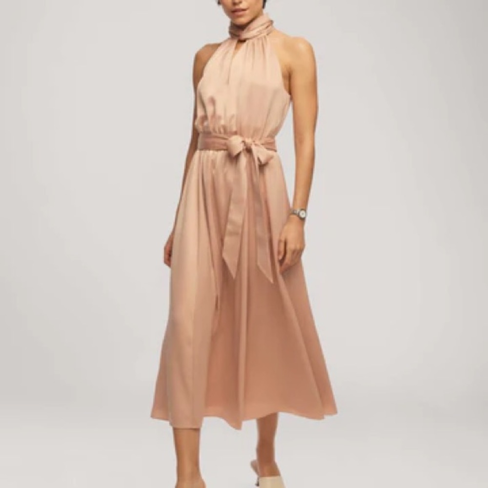 Anne Klein -
Twist Neck Halter Midi With Sash 
Cameo Pink / L
